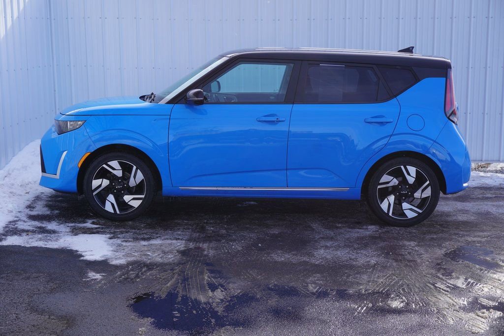 Used 2023 Kia Soul GT-Line image 3