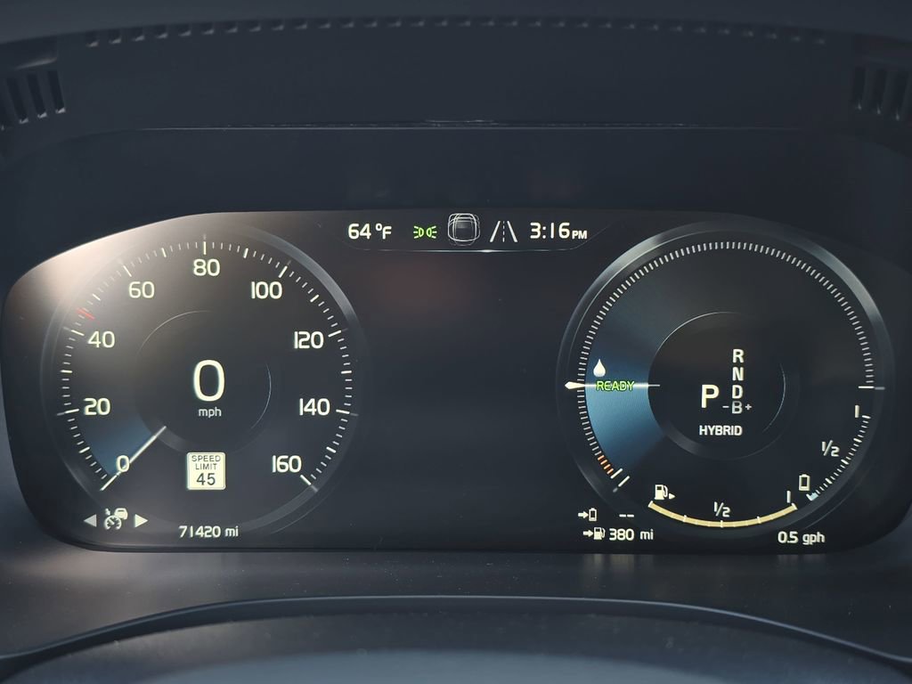 Used 2021 Volvo XC60 T8 R-Design w/ Protection Package Premier image 22