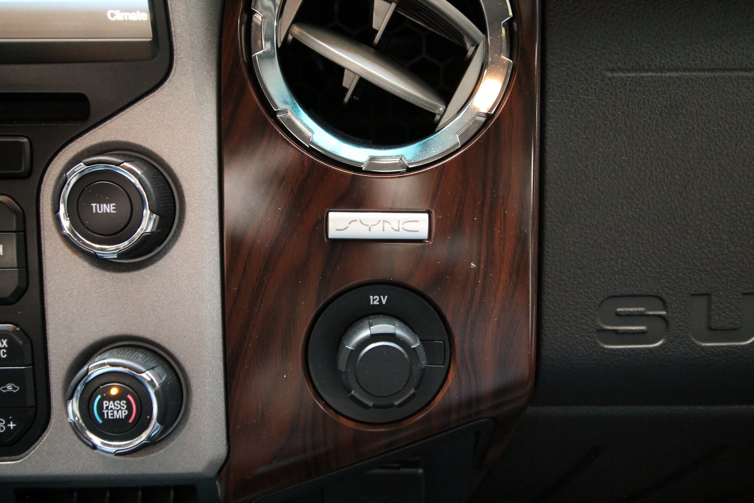 Used 2015 Ford F250 Lariat AWD/4WD image 35