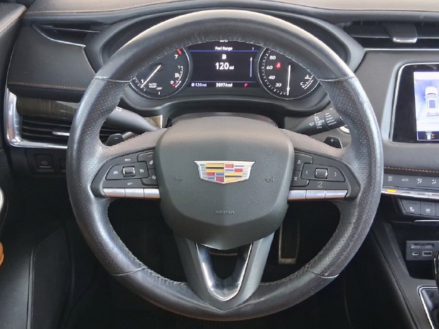 Used 2023 Cadillac XT4 Sport FWD image 10