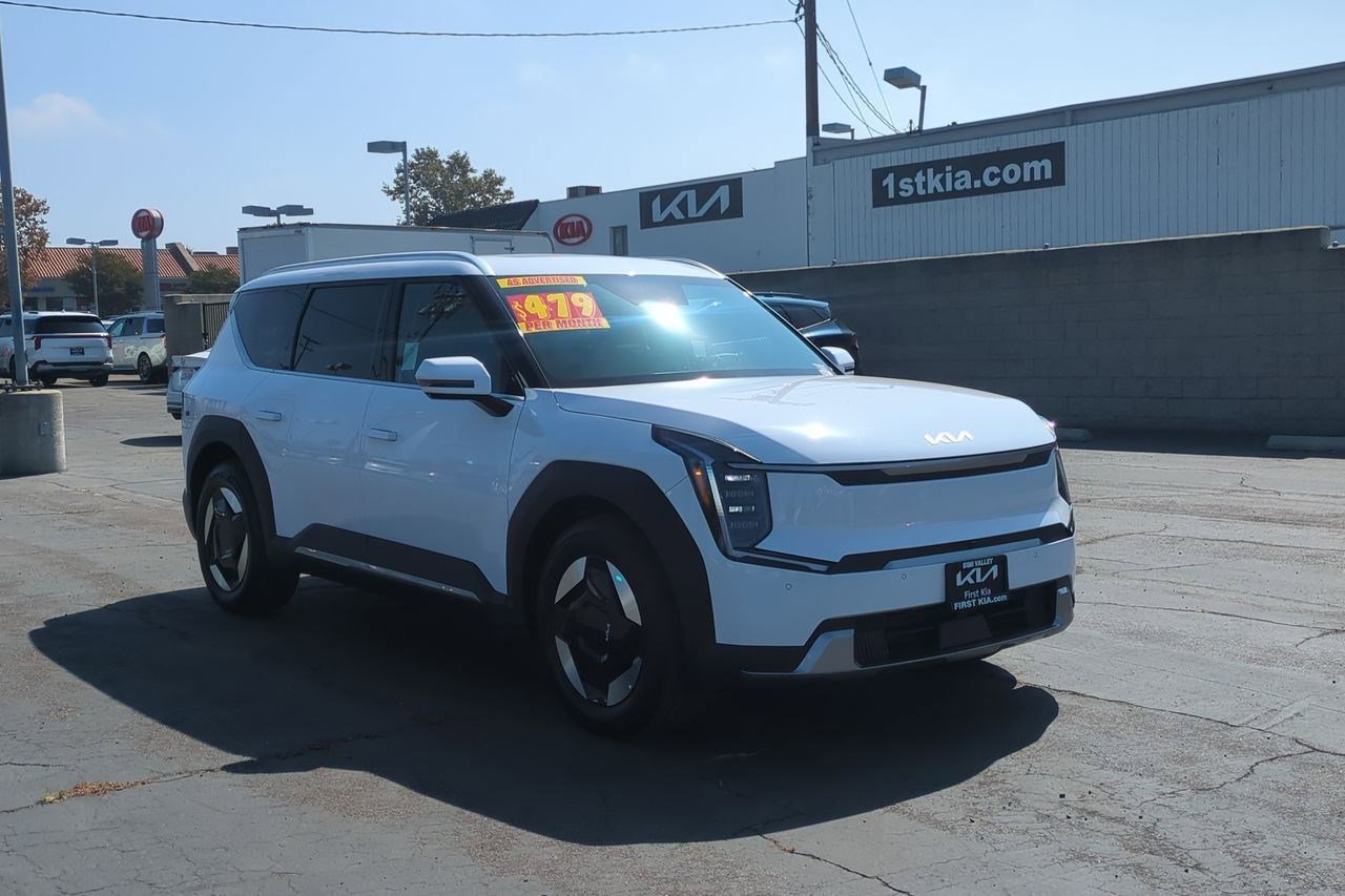 New 2026 Kia EV9 Wind image 3