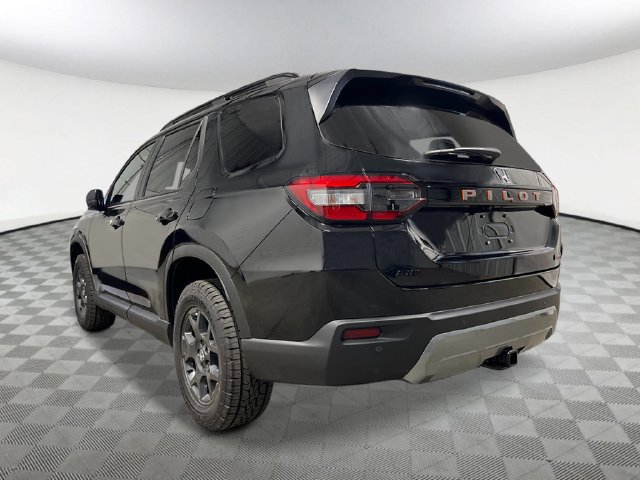 New 2026 Honda Pilot TrailSport image 4