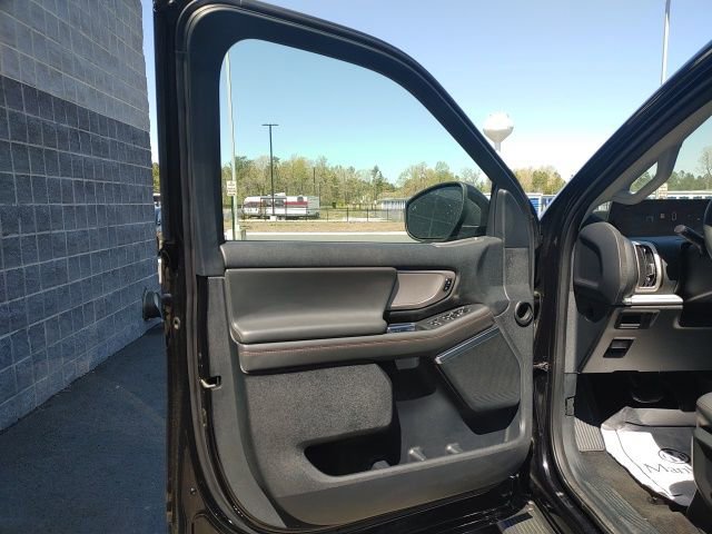 Used 2025 Ford Expedition Max Active image 19