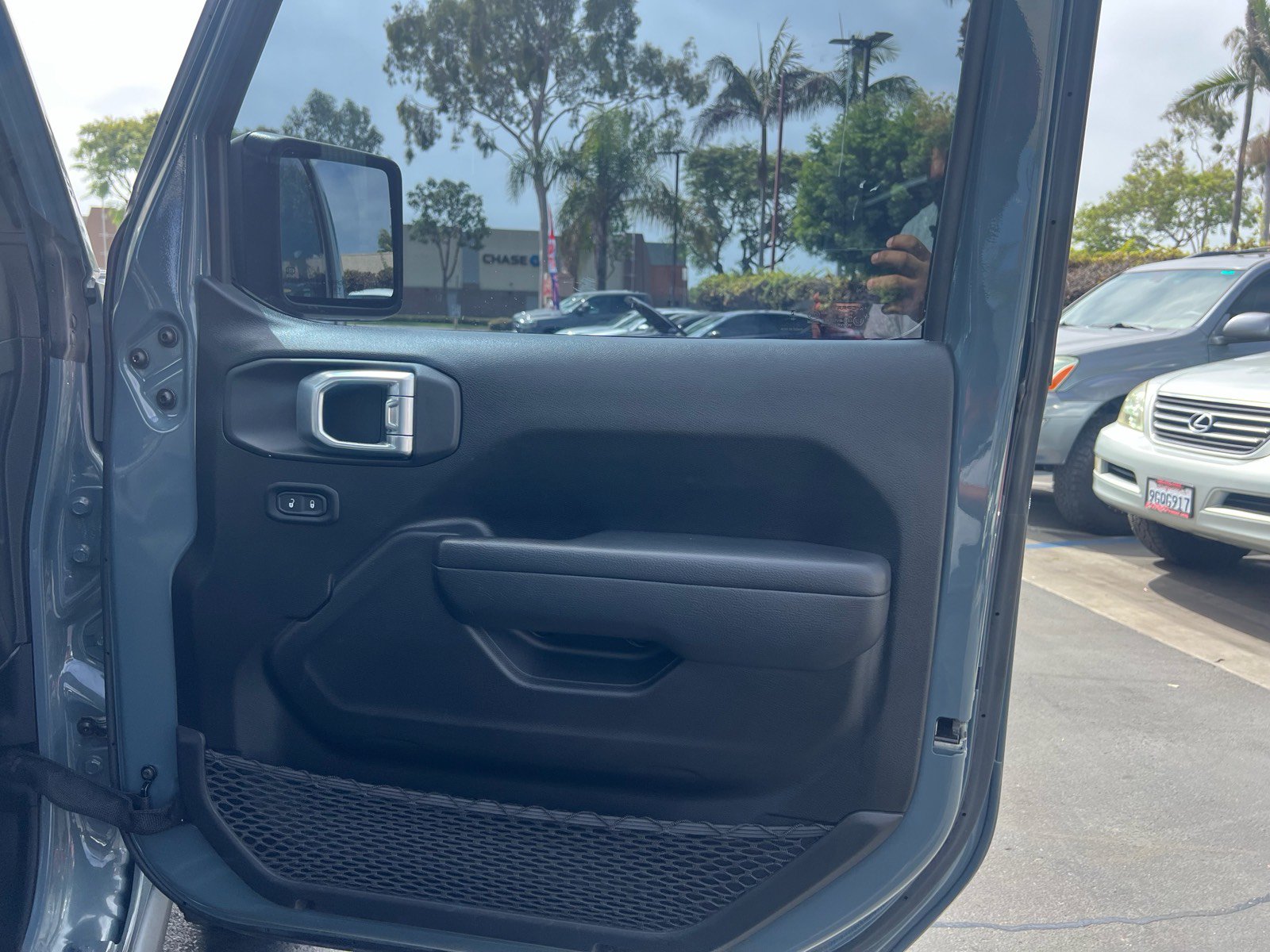 Used 2024 Jeep Wrangler Unlimited AWD/4WD image 37