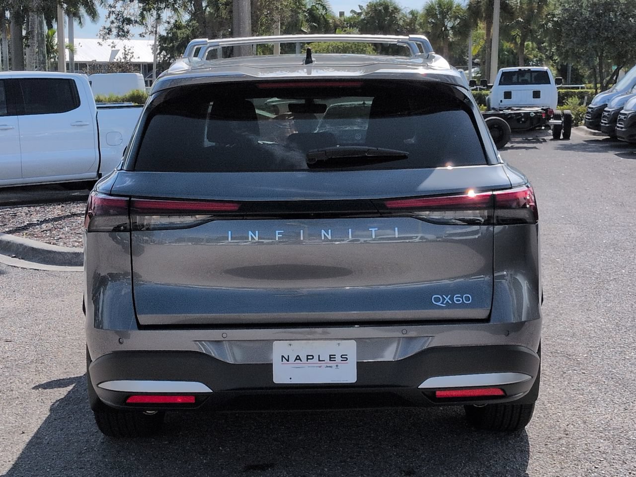 Used 2026 INFINITI QX60 Luxe w/ Cargo Package FWD image 6