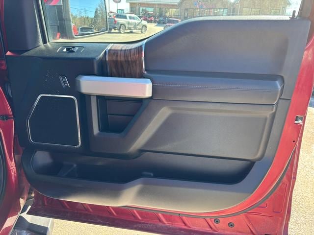 Used 2018 Ford F150 Lariat w/ Equipment Group 502A Luxury AWD/4WD image 15