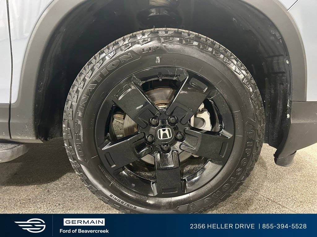 Used 2025 Honda Ridgeline Black Edition image 11