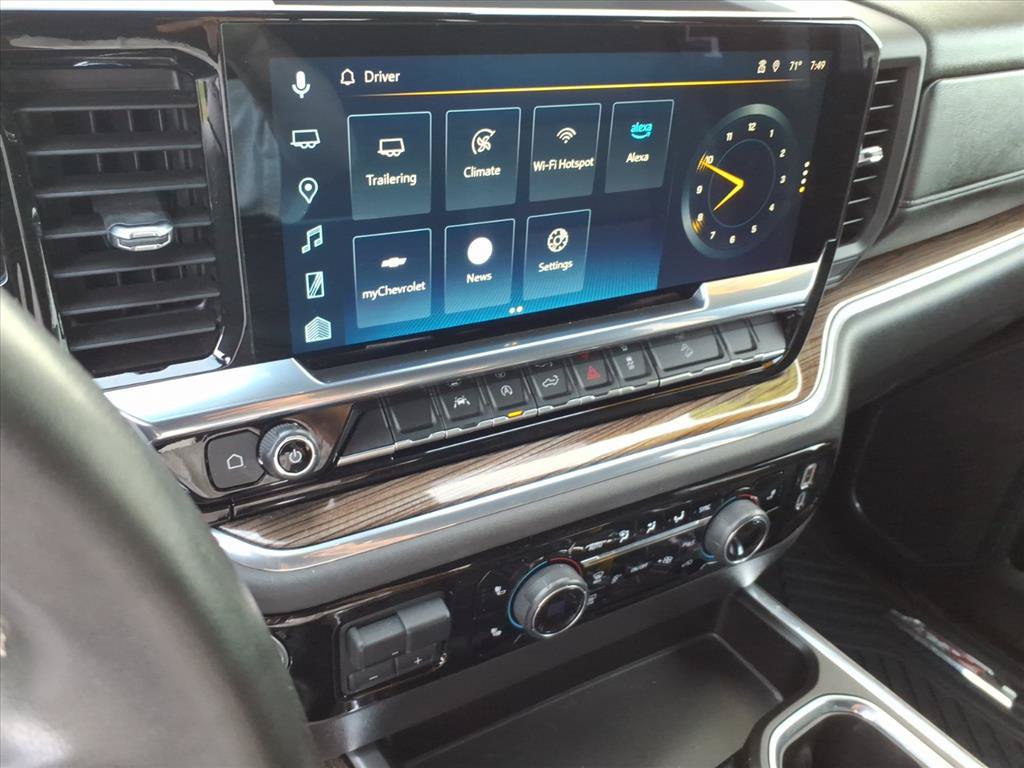 Used 2023 Chevrolet Silverado 1500 LT Trail Boss w/ Convenience Package II AWD/4WD image 33