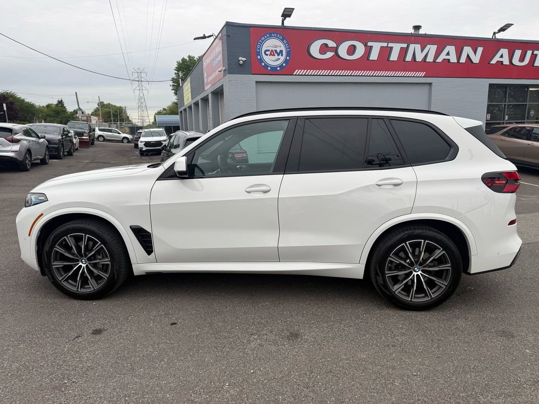 Used 2025 BMW X5 xDrive40i AWD/4WD image 7