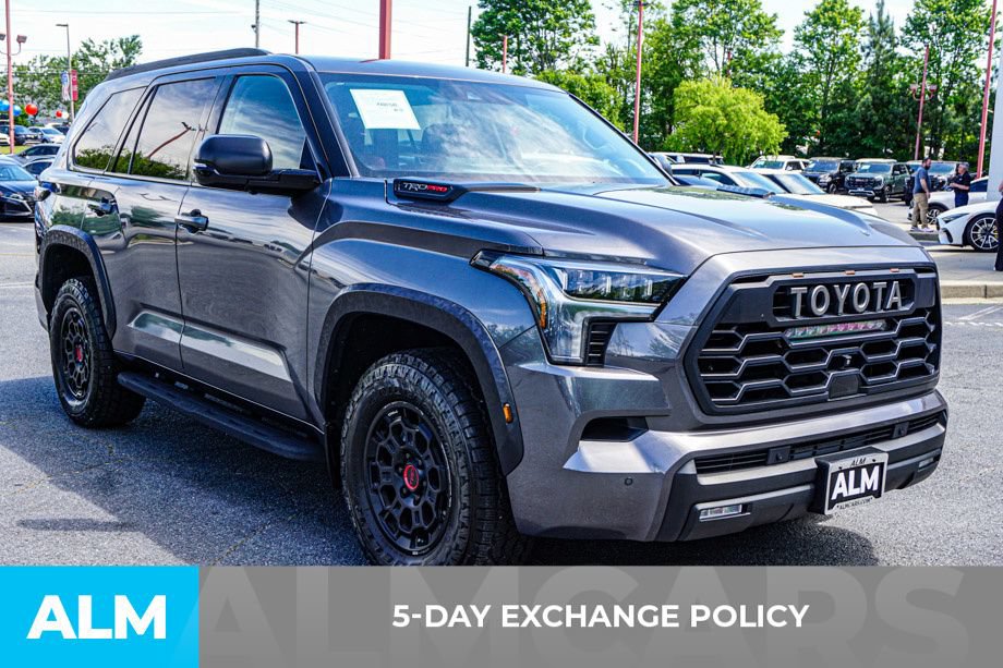 Used 2023 Toyota Sequoia TRD Pro AWD/4WD image 4