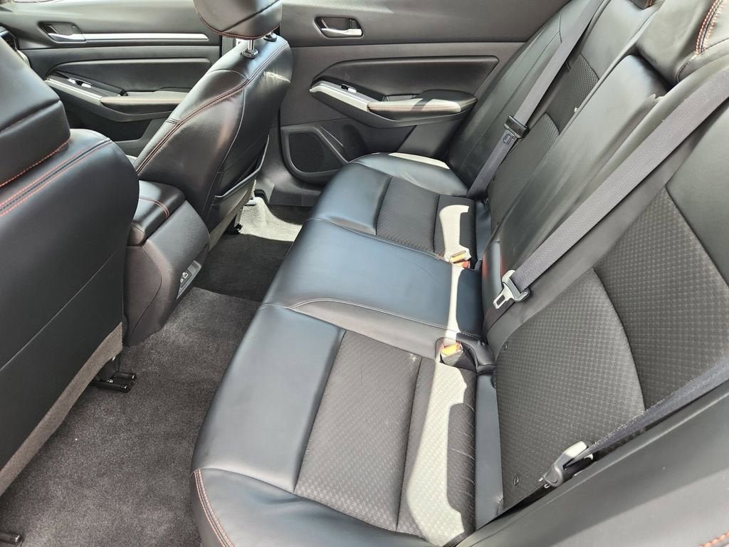 Used 2024 Nissan Altima 2.5 SR FWD image 13