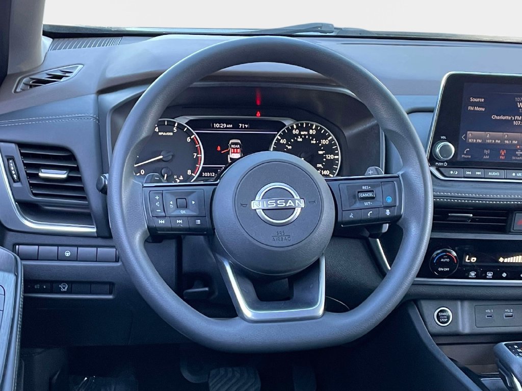 Used 2023 Nissan Rogue SV FWD image 17