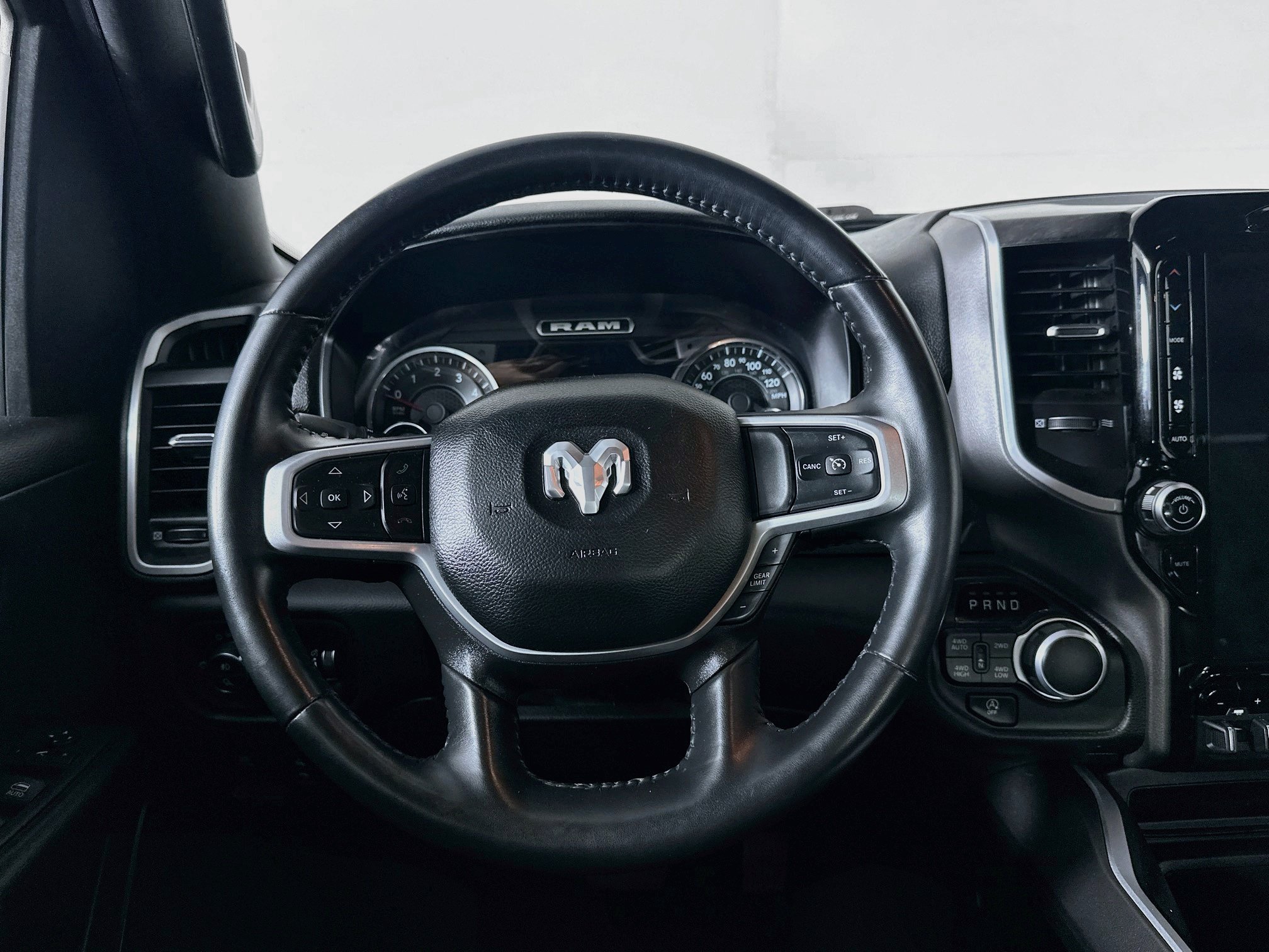 Used 2023 RAM 1500 Big Horn AWD/4WD image 18