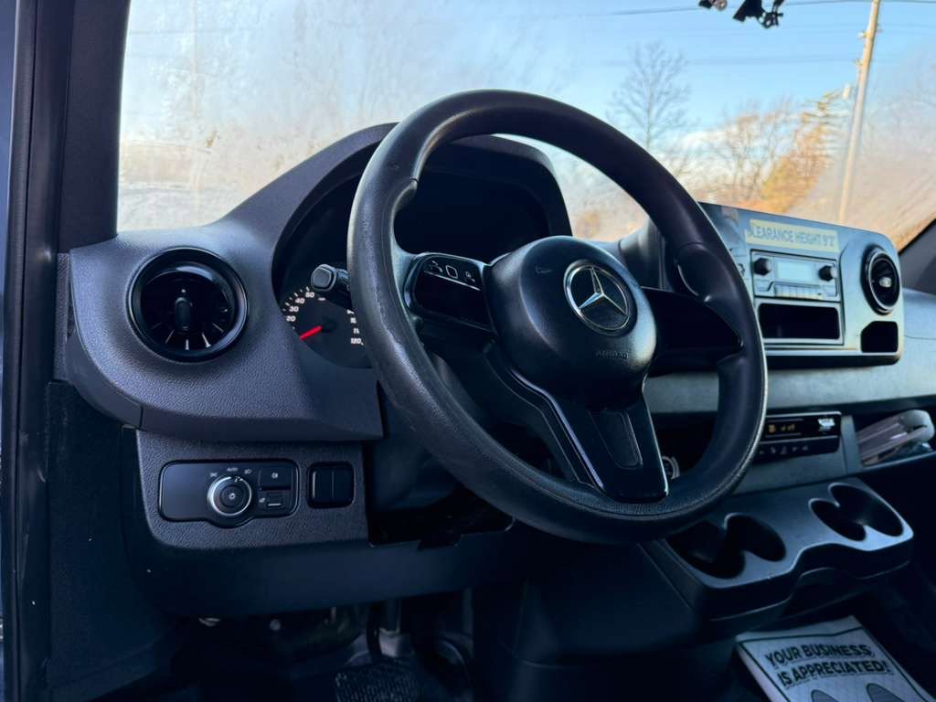 Used 2019 Mercedes-Benz Sprinter 144 image 23