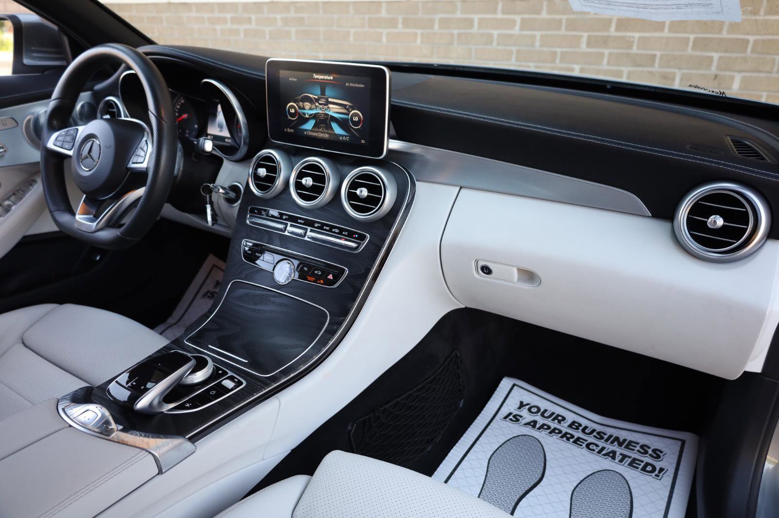 Used 2018 Mercedes-Benz C 300 4MATIC Cabriolet image 29