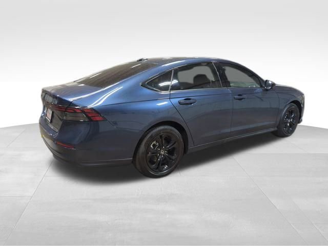 New 2025 Honda Accord SE image 6