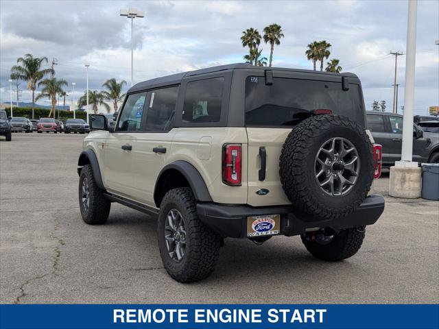 New 2025 Ford Bronco Badlands AWD/4WD image 3