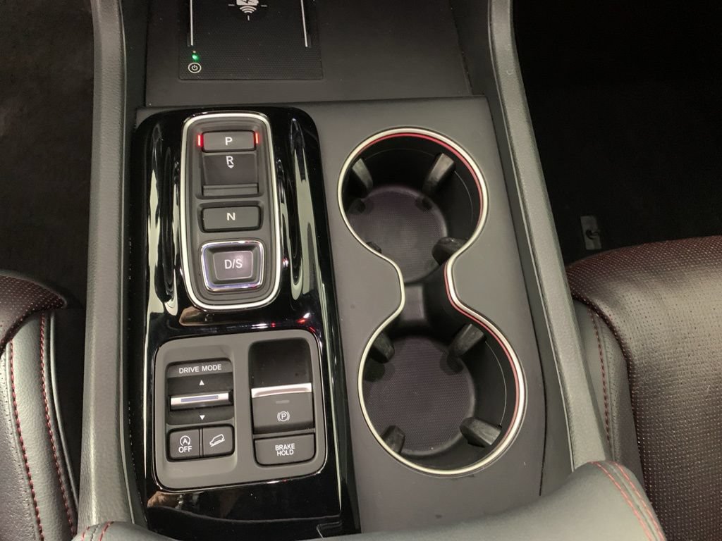 Used 2025 Honda Pilot Black Edition image 28