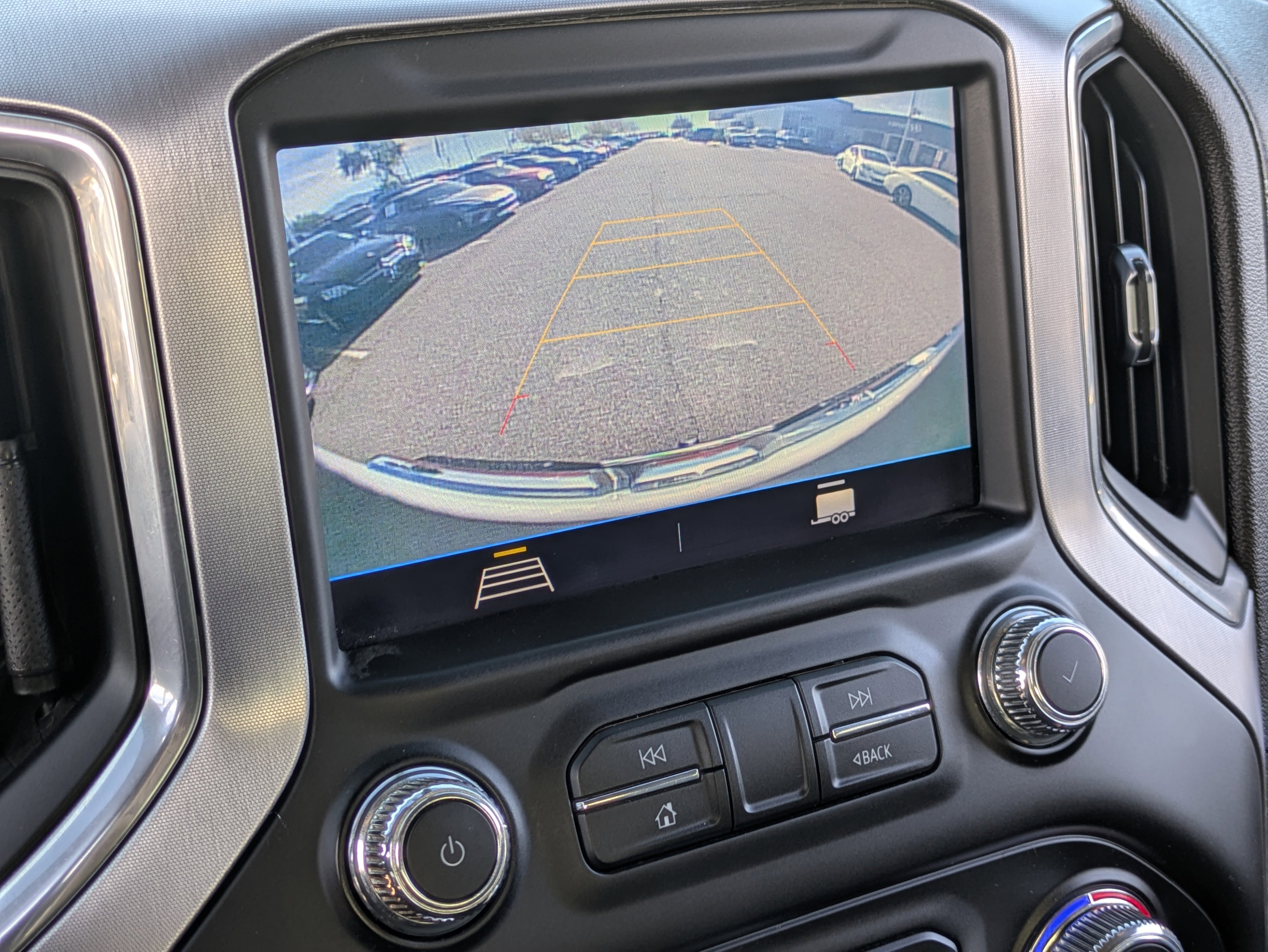 Used 2022 GMC Sierra 1500 SLE w/ X31 Off-Road Package image 22