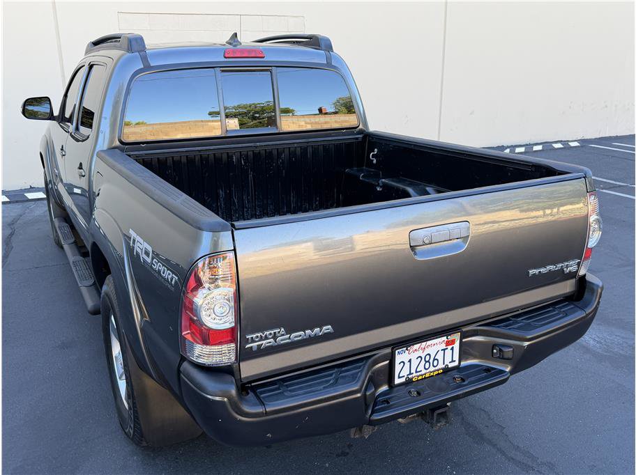 Used 2015 Toyota Tacoma PreRunner w/ TRD Sport Package RWD image 26