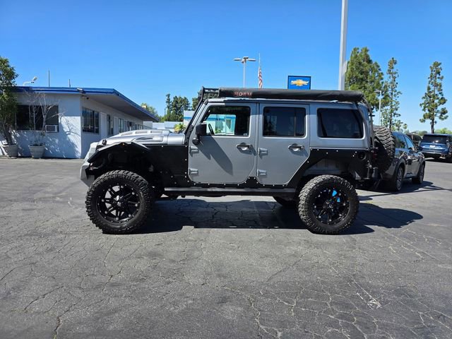 Used 2016 Jeep Wrangler Unlimited Sahara w/ Connectivity Group image 4