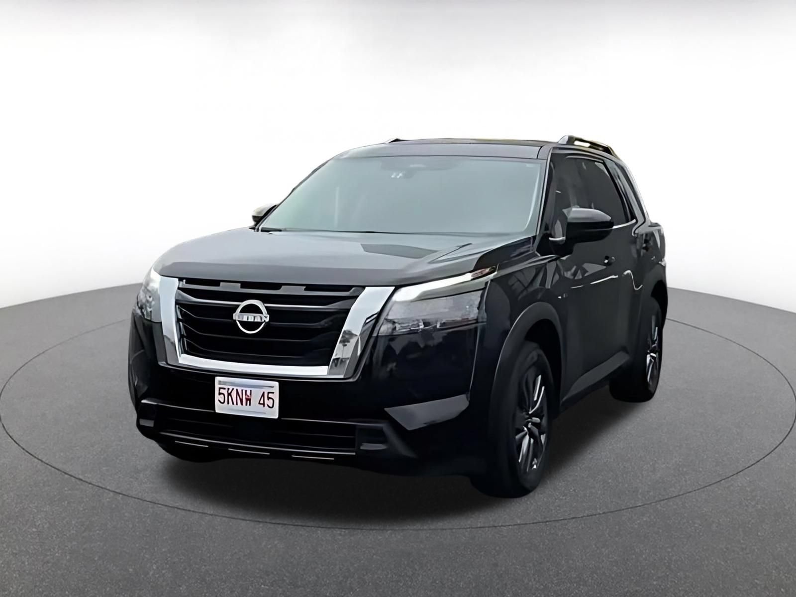 Used 2025 Nissan Pathfinder SV FWD image 5