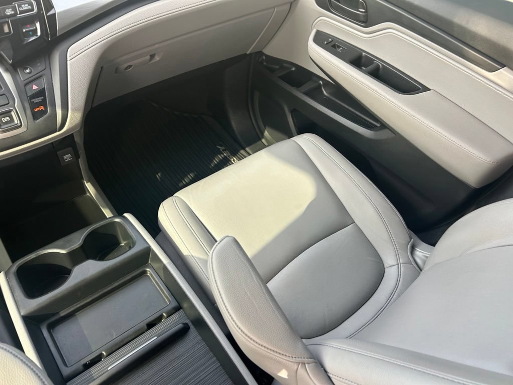 Used 2024 Honda Odyssey EX-L image 11