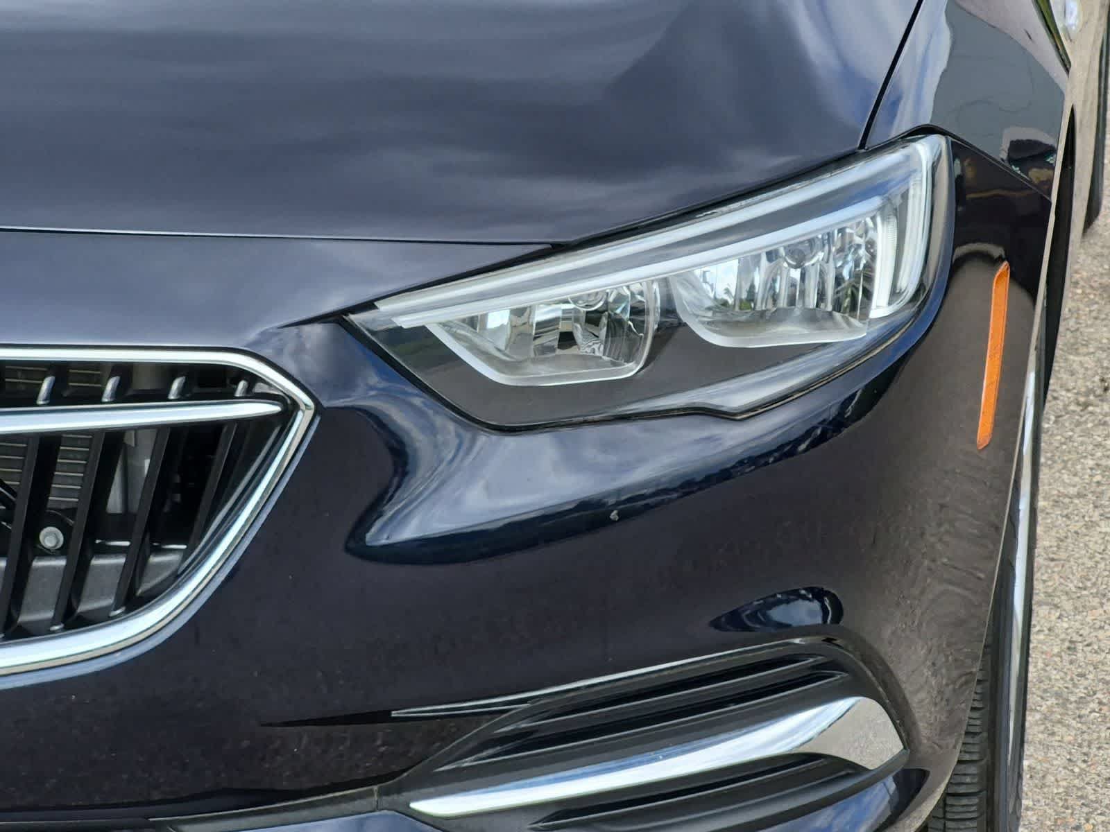 Used 2018 Buick Regal Preferred FWD image 11