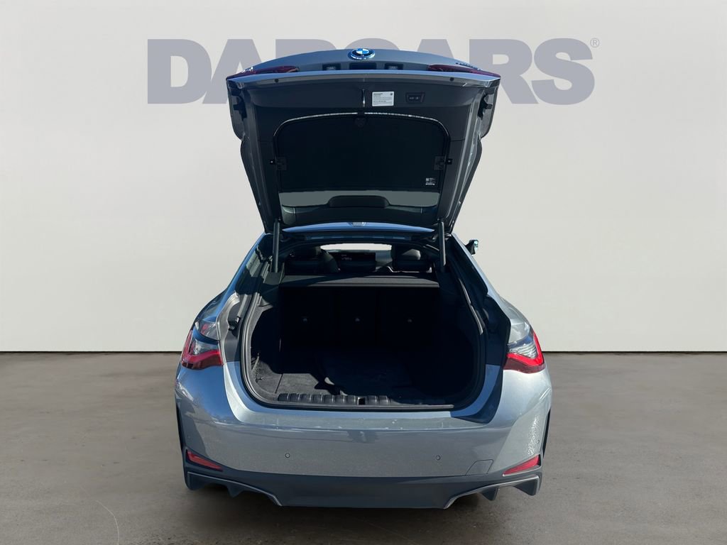 Used 2025 BMW i4 xDrive40i w/ Parking Assistance Package image 28