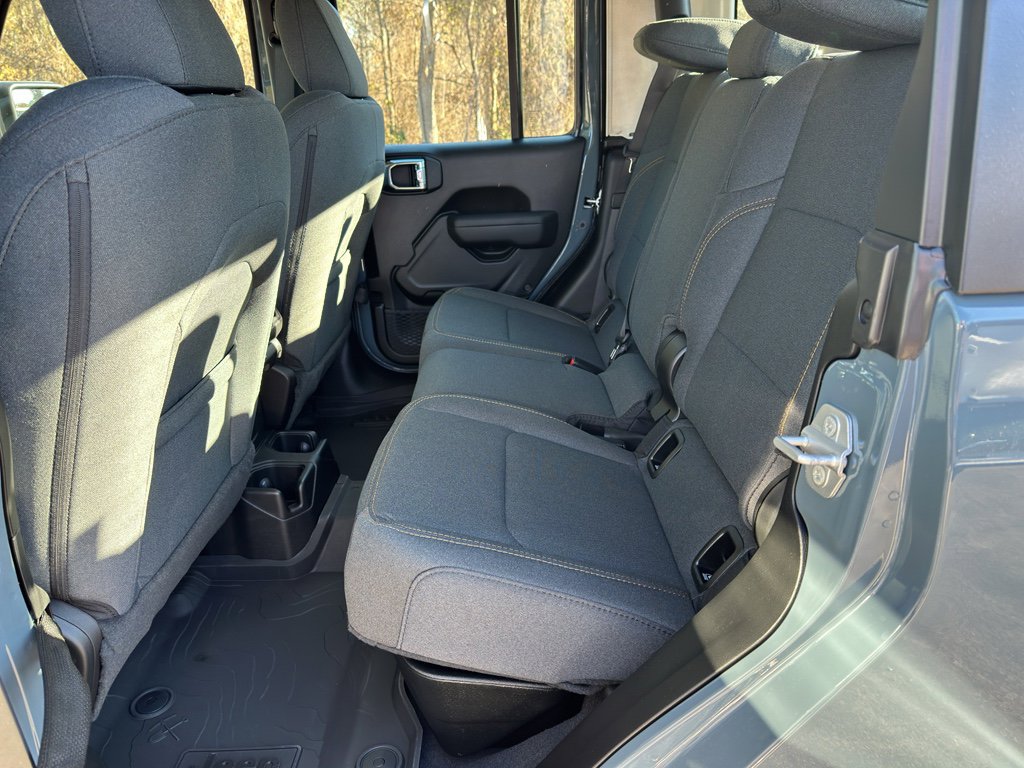 New 2026 Jeep Gladiator Sport image 18