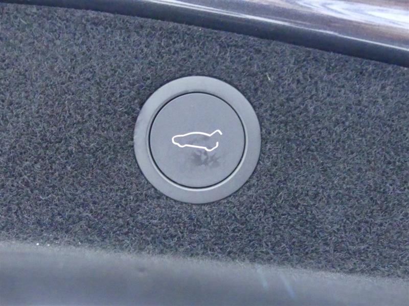 Used 2024 Tesla Model 3 Long Range RWD image 28