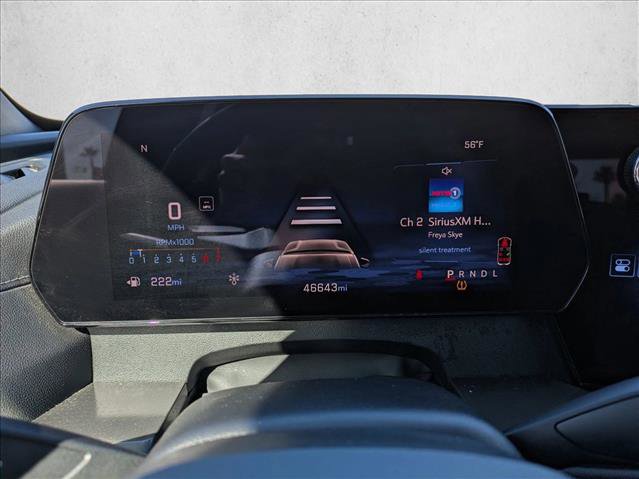 Used 2024 Chevrolet Traverse LT image 11