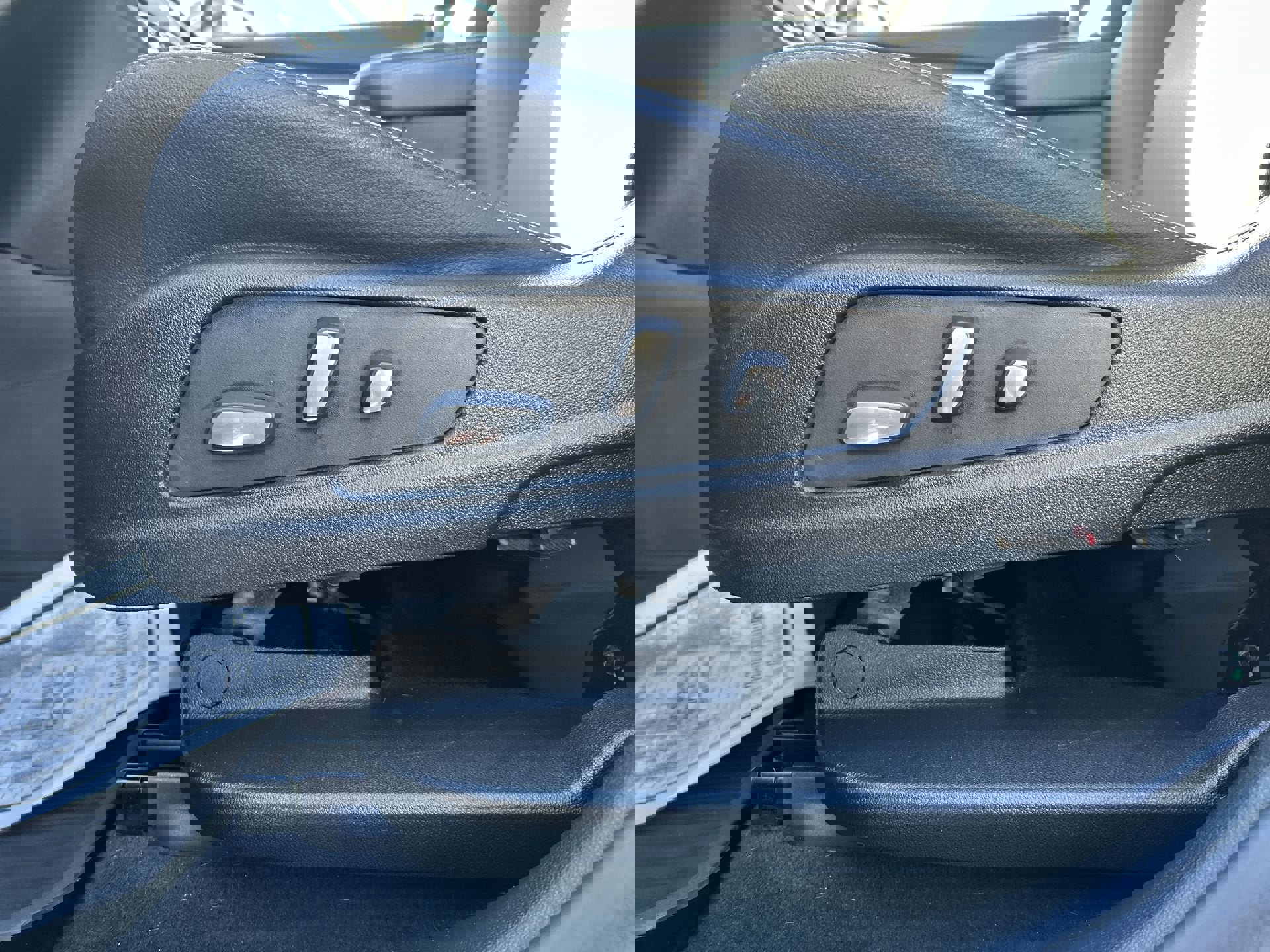 Used 2021 Cadillac XT6 Luxury image 12