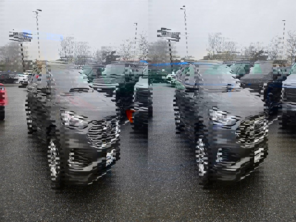 Used 2020 Ford Edge SEL image 3