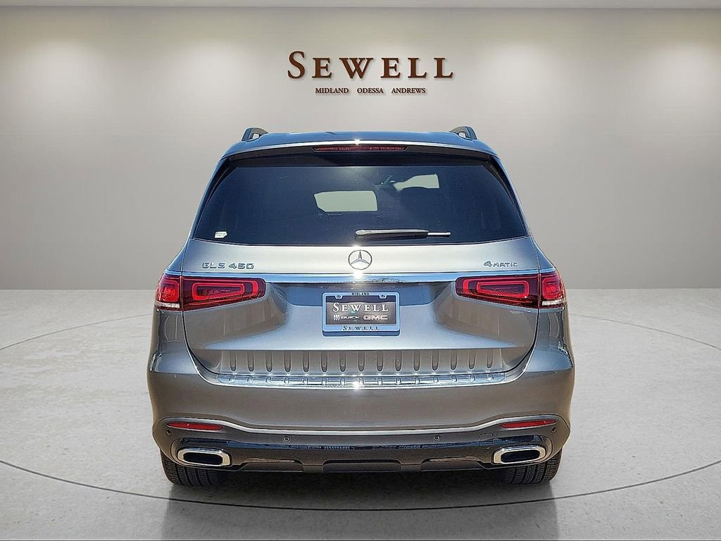 Used 2022 Mercedes-Benz GLS 450 4MATIC image 4