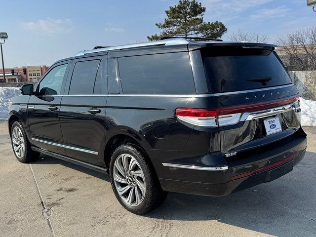 Used 2022 Lincoln Navigator L Reserve image 10