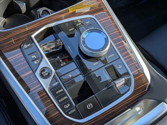 New 2026 BMW X5 xDrive50e w/ Executive Package image 16