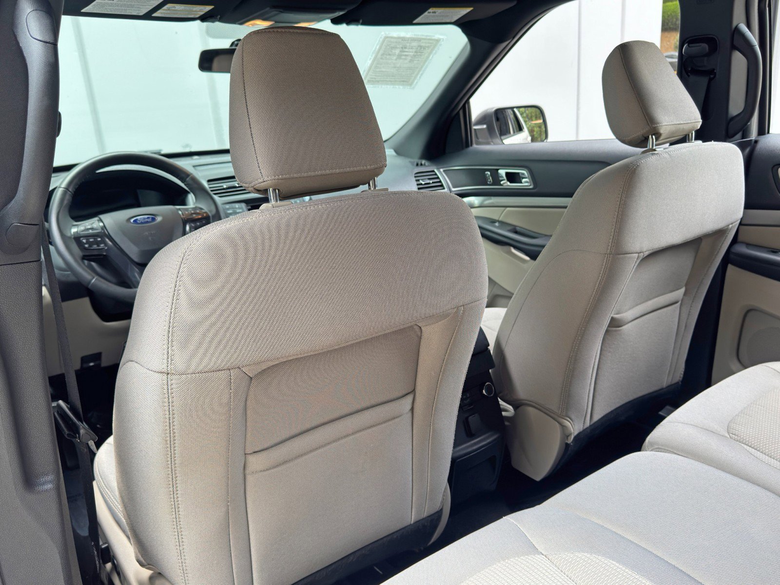 Used 2019 Ford Explorer XLT FWD image 28