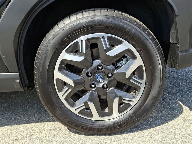Certified 2025 Subaru Forester Premium image 8