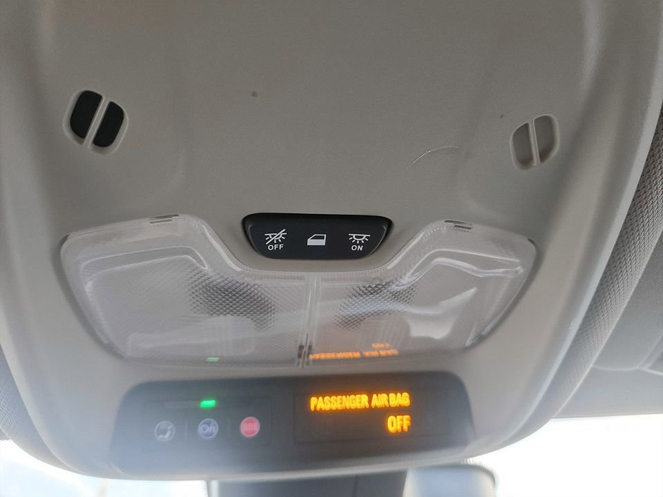 Used 2025 Buick Encore GX Preferred image 24