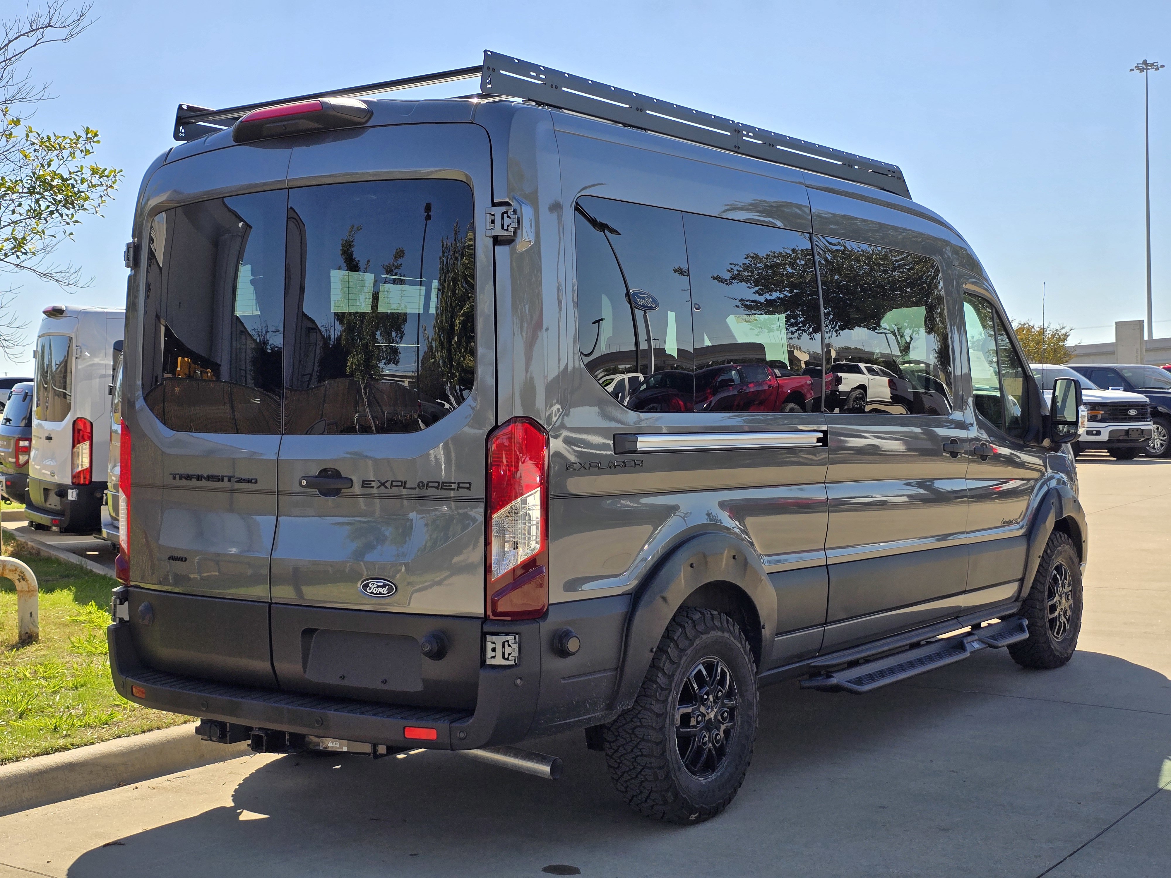 New 2026 Ford Transit 250 148 Medium Roof Extended AWD image 8