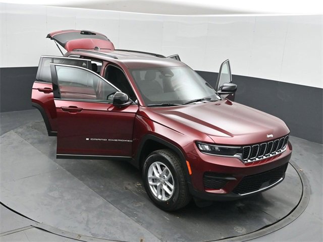 New 2025 Jeep Grand Cherokee Laredo image 50