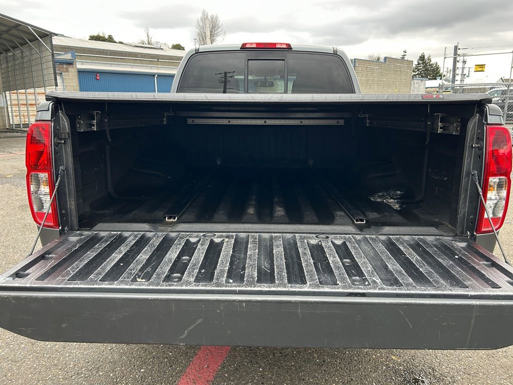 Used 2017 Nissan Frontier SL image 24