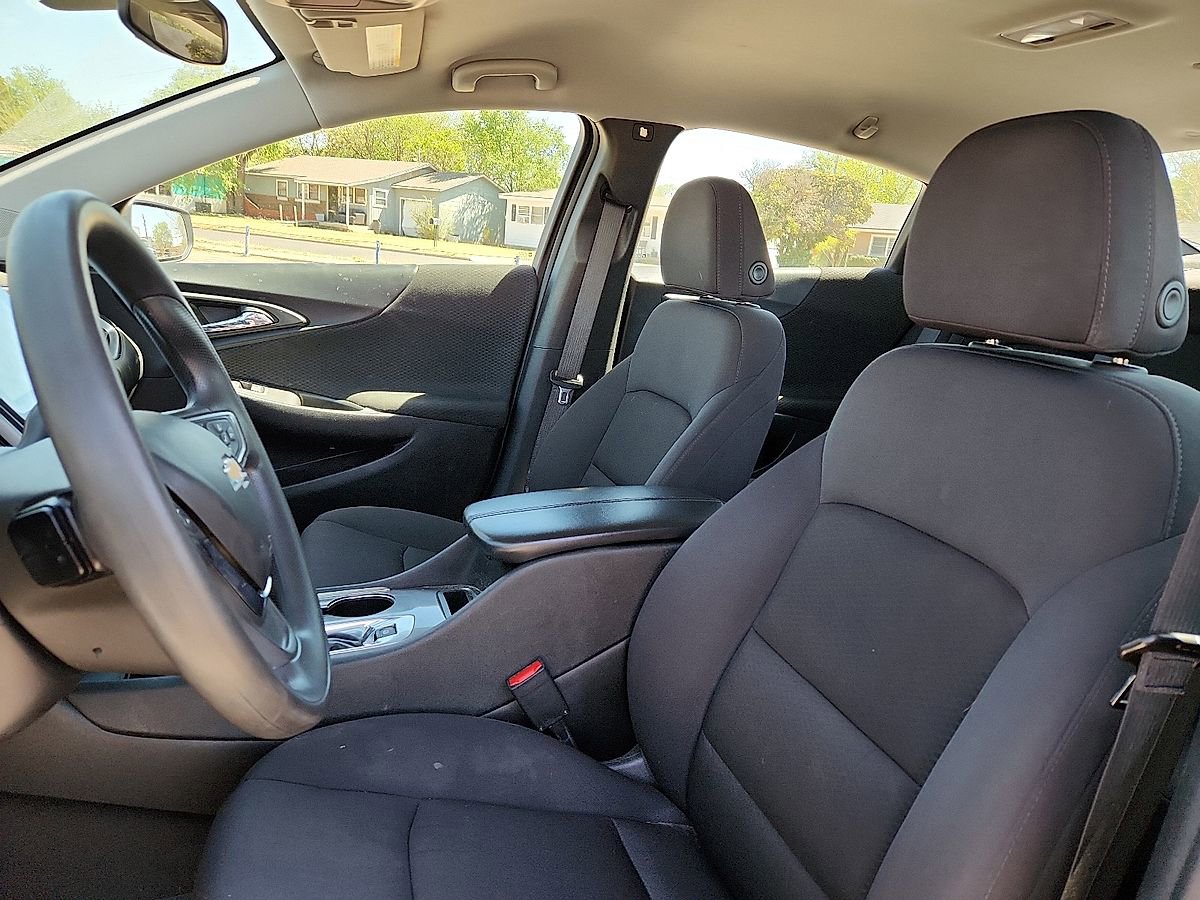 Used 2023 Chevrolet Malibu LT FWD image 7