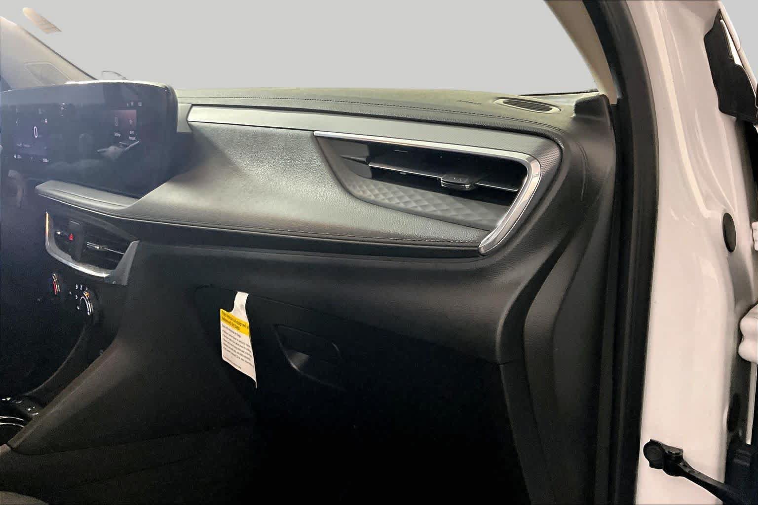 Used 2024 Buick Encore GX Preferred FWD image 17