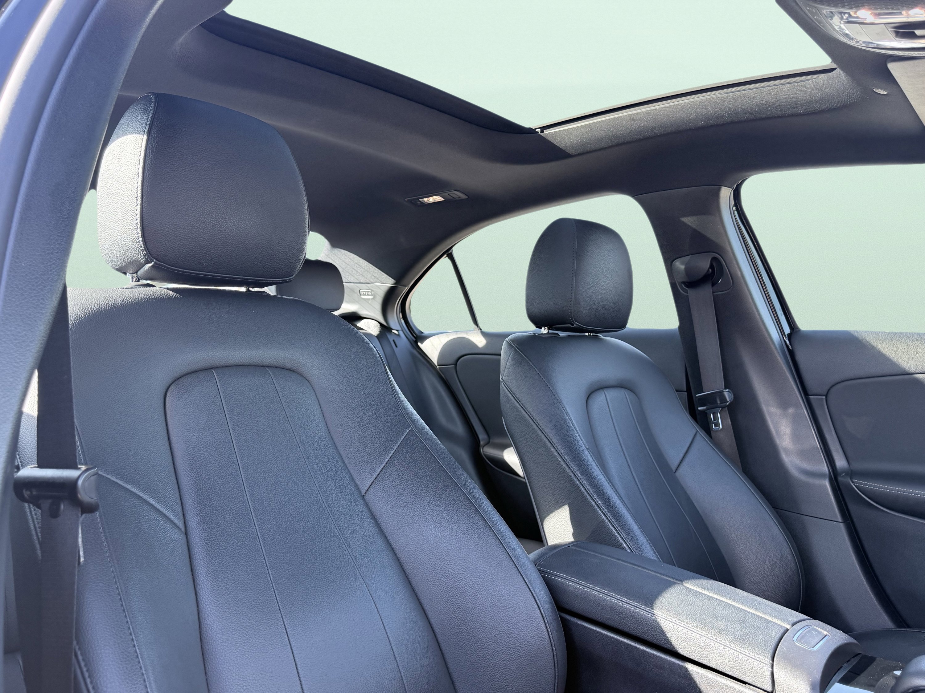 Used 2021 Mercedes-Benz A 220 image 29