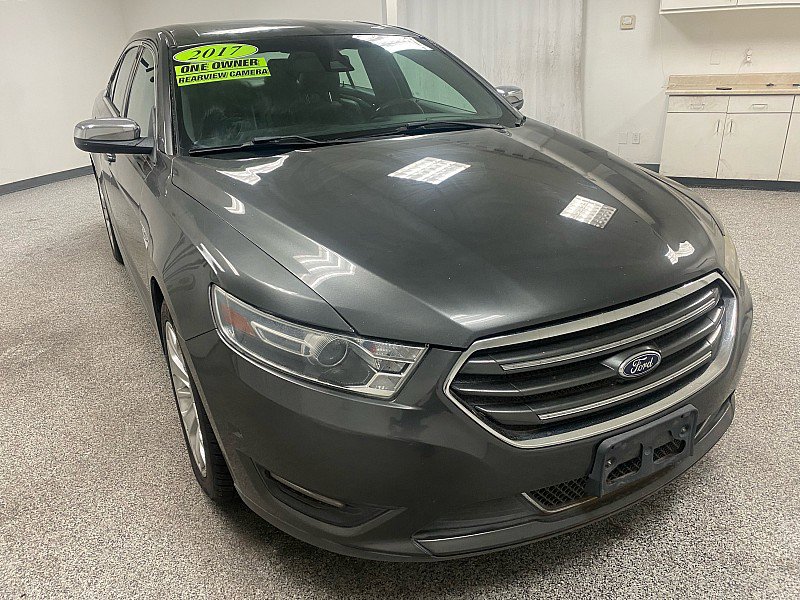 Used 2017 Ford Taurus Limited w/ Driver Assist Package image 3