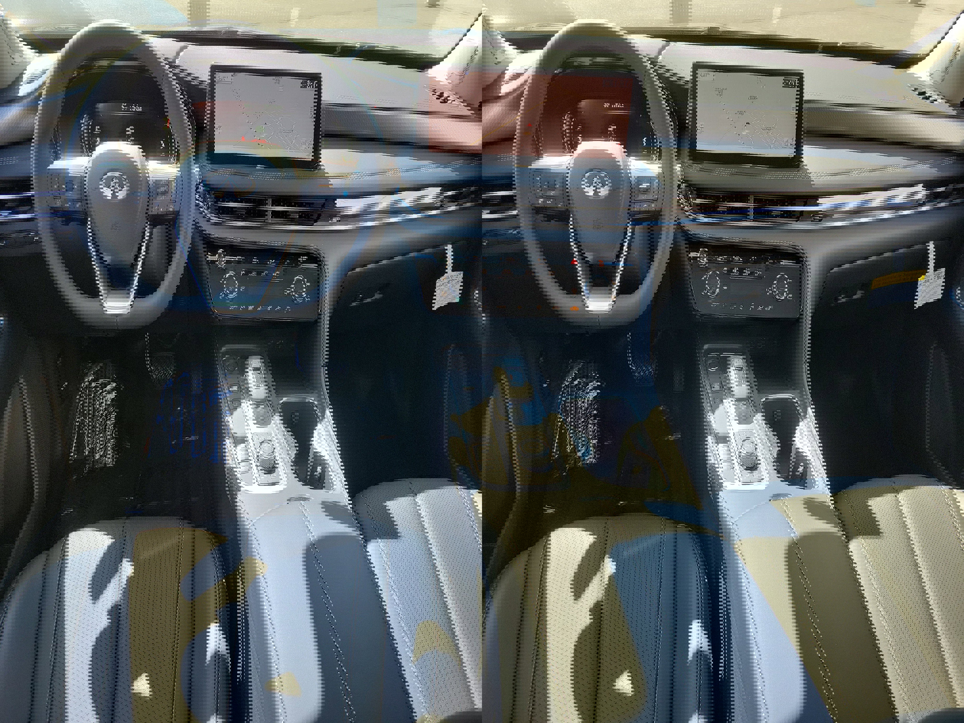 New 2025 INFINITI QX60 Luxe image 3