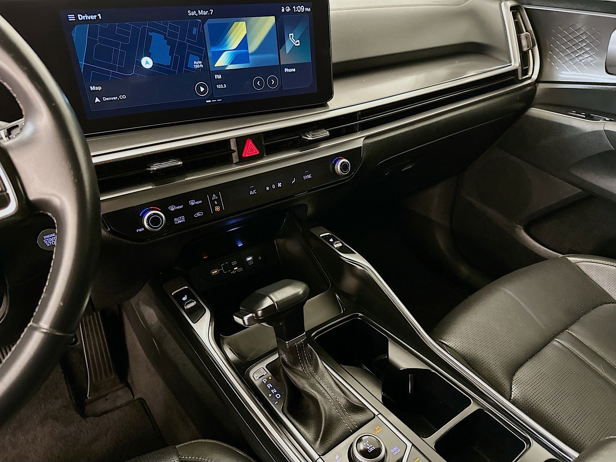 Used 2024 Kia Sorento S image 26