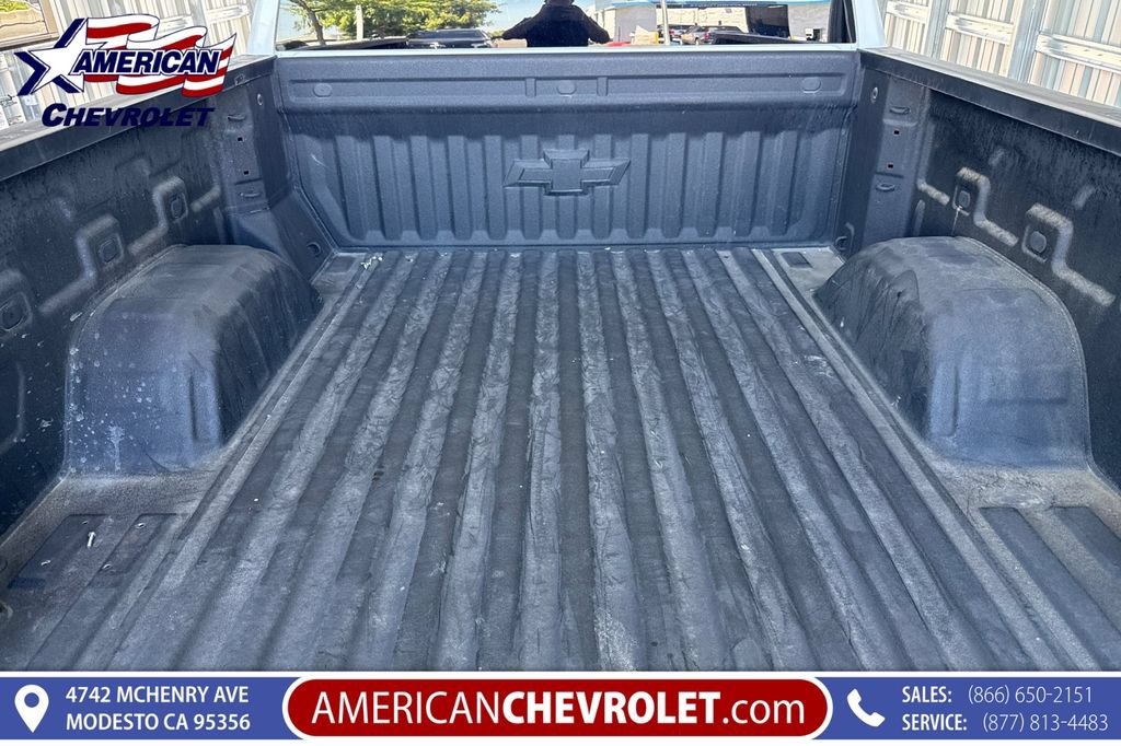 Used 2023 Chevrolet Silverado 1500 LT AWD/4WD image 19